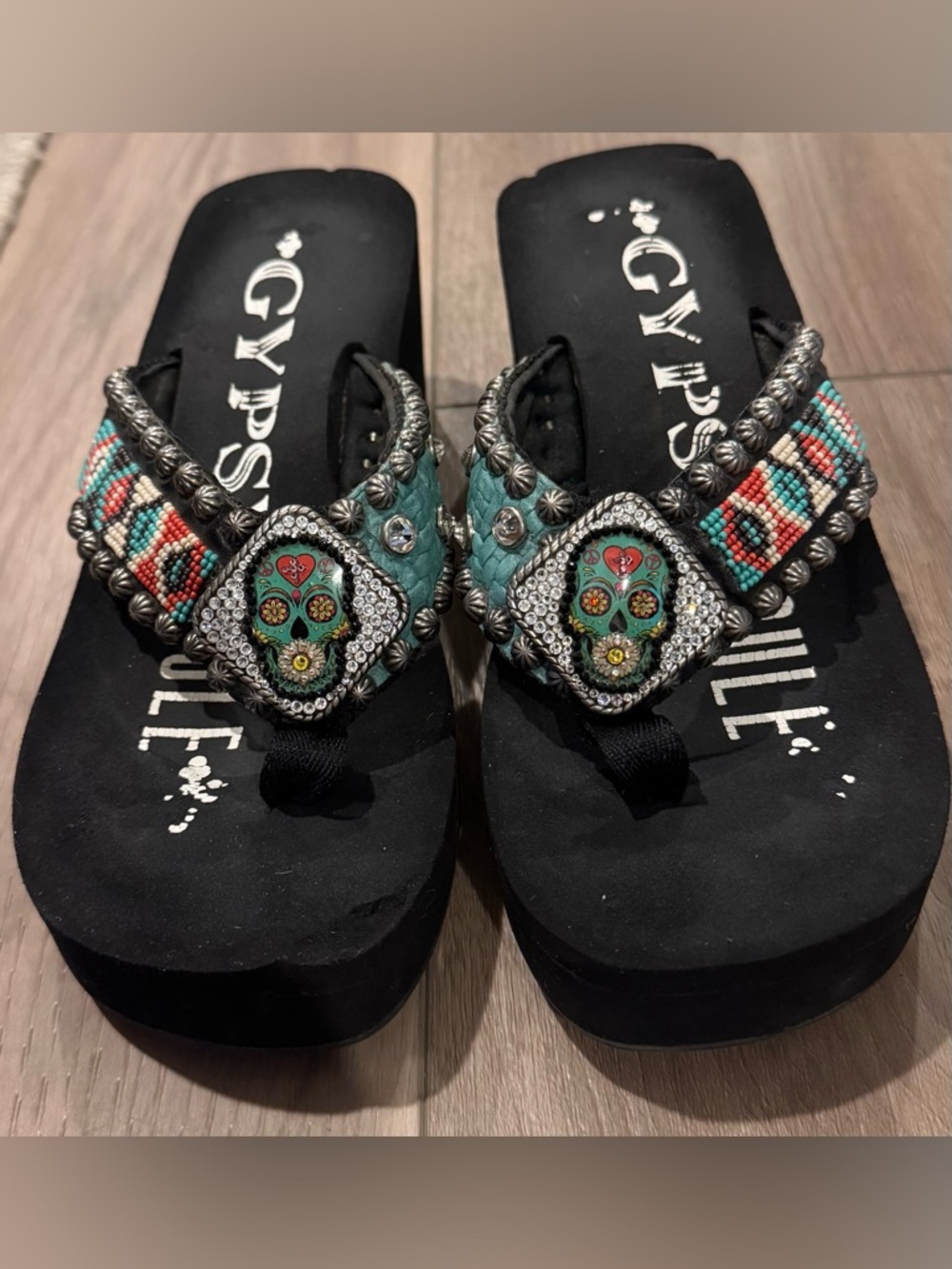 Gypsy Soul Platform Flip-flops Turquoise Skull Rhinestones Beaded Straps Size 8 - Picture 2 of 7